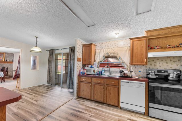 652 BEAR GRASS RD W, Longs, SC 29568