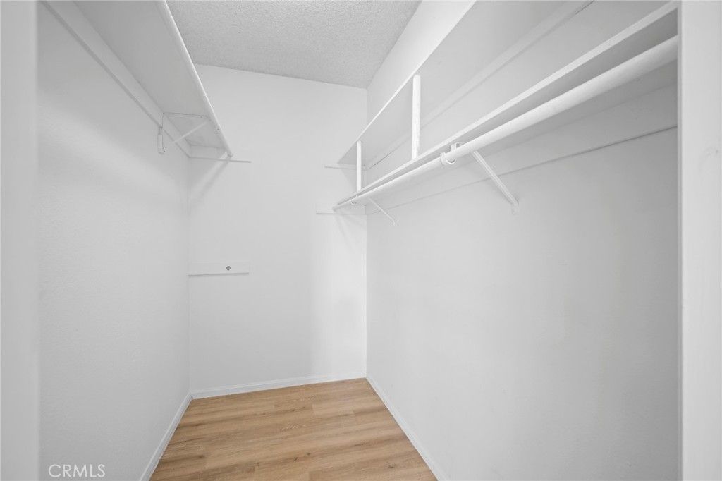 Image 20 of property listing at 1305 N Columbus Avenue 109, Glendale, CA 91202