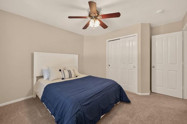 51 E Autumn Branch Circle, The Woodlands, TX 77382