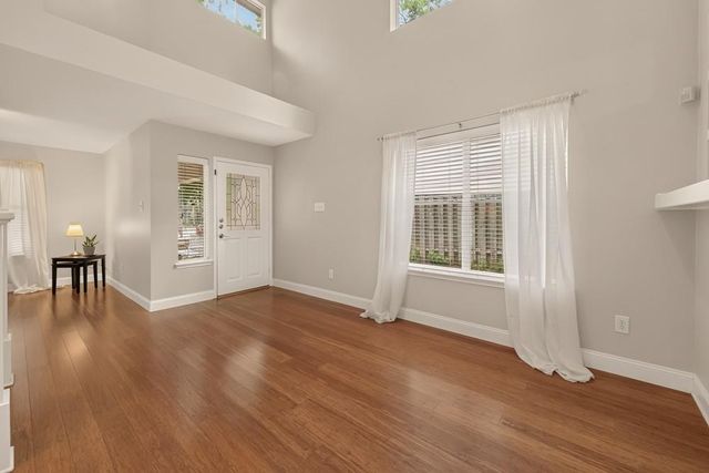 51 E Autumn Branch Circle, The Woodlands, TX 77382