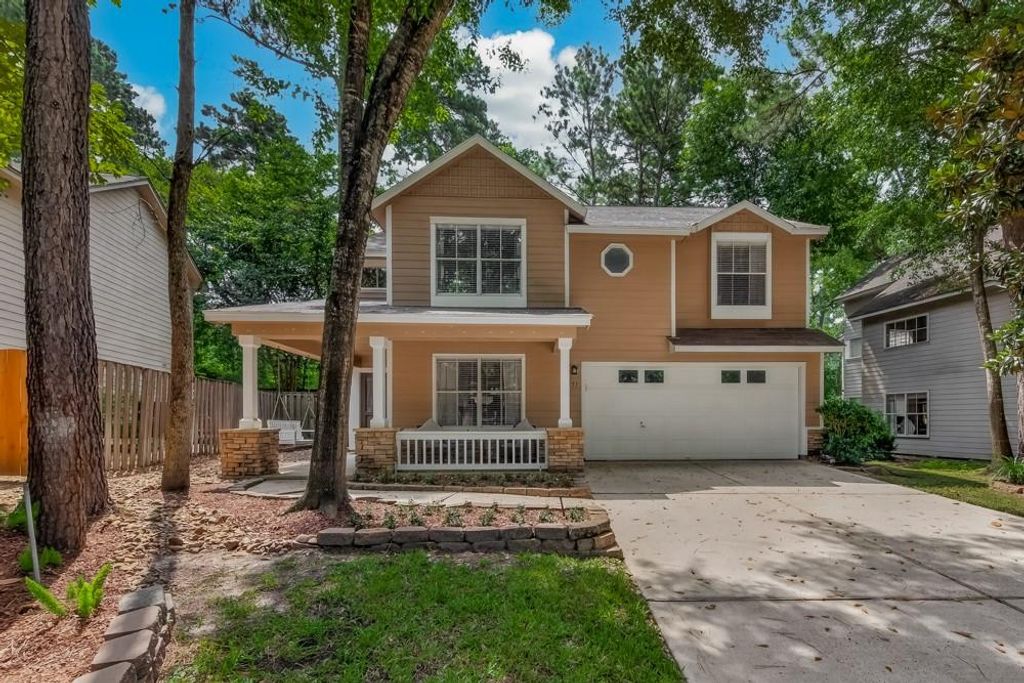 51 E Autumn Branch Circle, The Woodlands, TX 77382