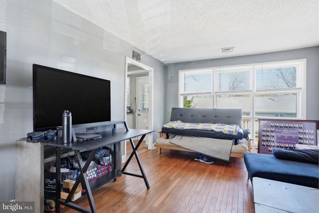 360 HOLLOWBROOK, Ewing, NJ 08638