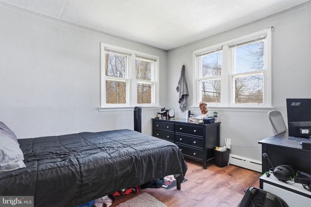 360 HOLLOWBROOK, Ewing, NJ 08638