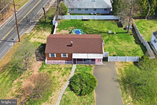 360 HOLLOWBROOK, Ewing, NJ 08638