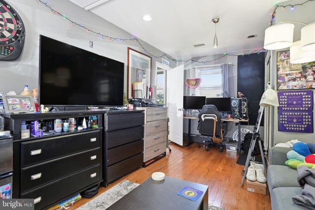 360 HOLLOWBROOK, Ewing, NJ 08638