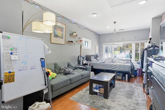 360 HOLLOWBROOK, Ewing, NJ 08638