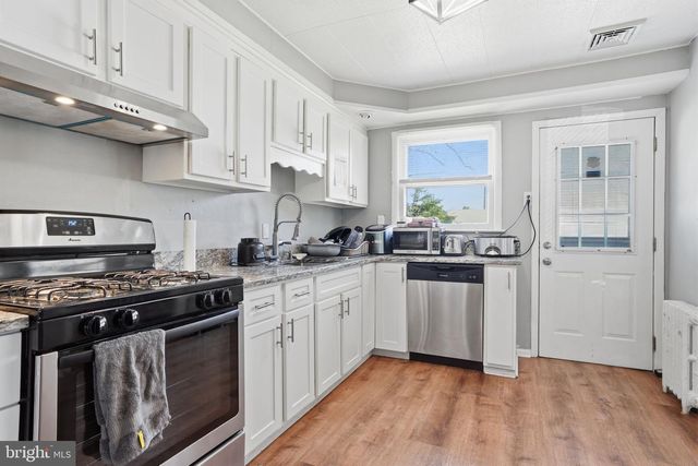 360 HOLLOWBROOK, Ewing, NJ 08638