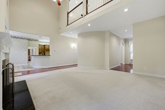 1860 Plum Creek Drive, Midlothian, TX 76065