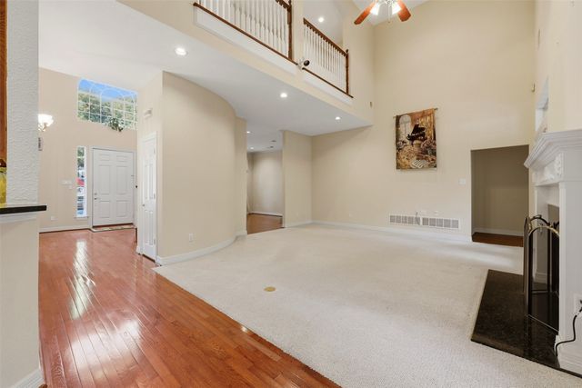 1860 Plum Creek Drive, Midlothian, TX 76065