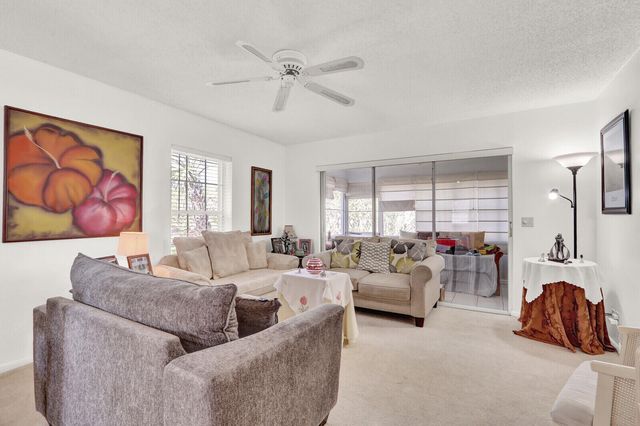615 Laconia Circle, Greenacres, FL 33467