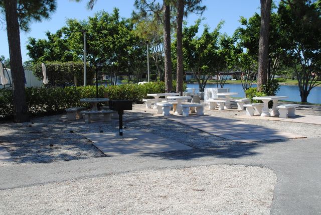 615 Laconia Circle, Greenacres, FL 33467