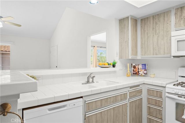 19015 Canyon Summit, Lake Forest, CA 92679
