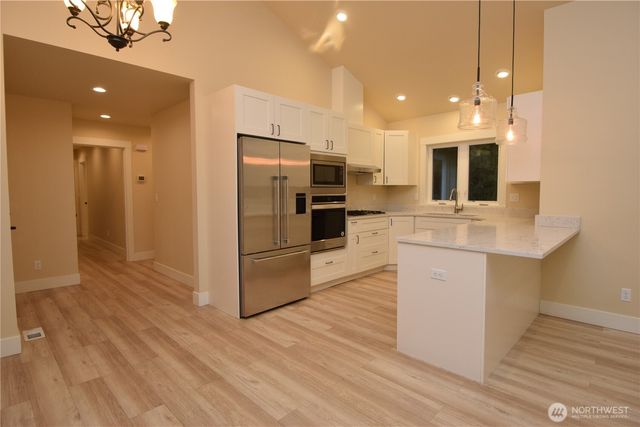 15915 Nesika Bay Road NE, Poulsbo, WA 98370