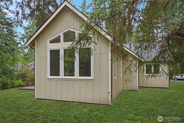 15915 Nesika Bay Road NE, Poulsbo, WA 98370