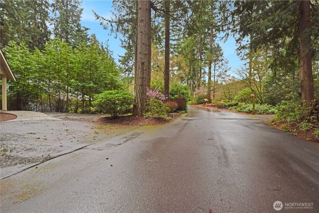 15915 Nesika Bay Road NE, Poulsbo, WA 98370