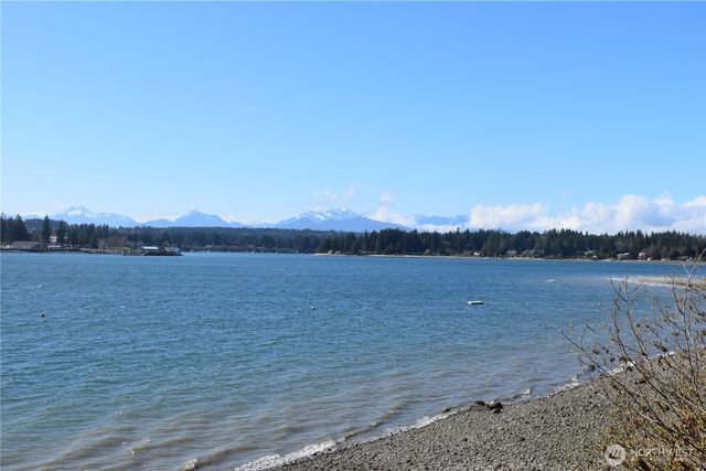 15915 Nesika Bay Road NE, Poulsbo, WA 98370