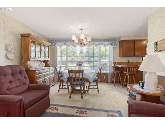 310 HATTON Ave, Eugene, OR 97404