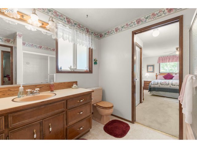 310 HATTON Ave, Eugene, OR 97404