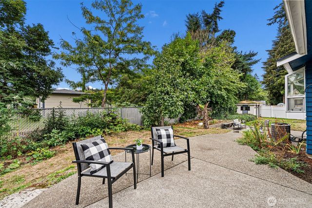 1998 SE Juniper Court, Port Orchard, WA 98366