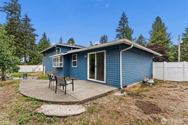 1998 SE Juniper Court, Port Orchard, WA 98366