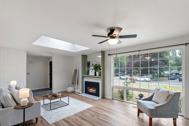 1998 SE Juniper Court, Port Orchard, WA 98366