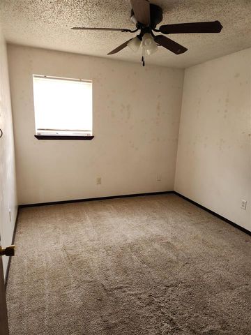 7013 NW Kingsbury Ave, Lawton, OK 73505