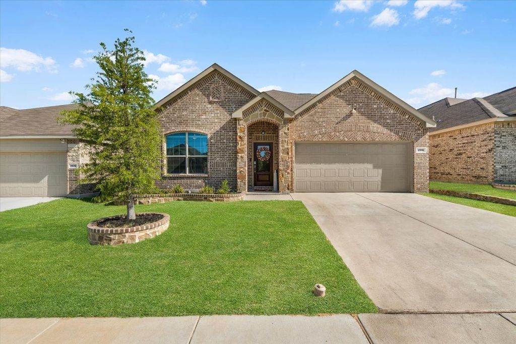 2516 Goodrich Road, Fort Worth, TX 76179
