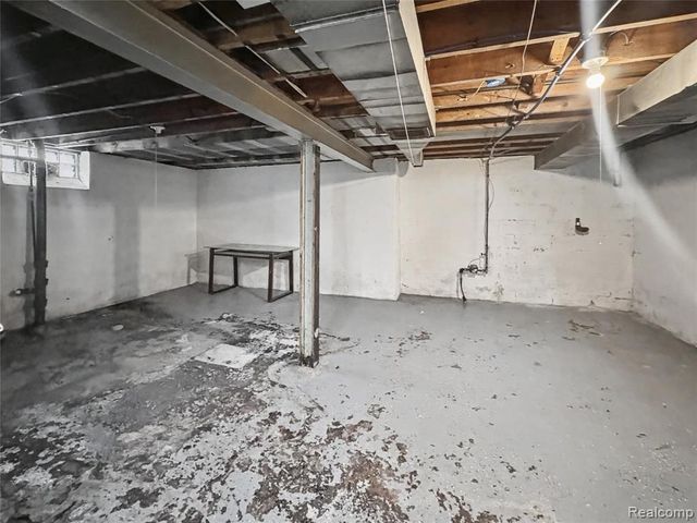 16873 Ferguson Street, Detroit, MI 48235