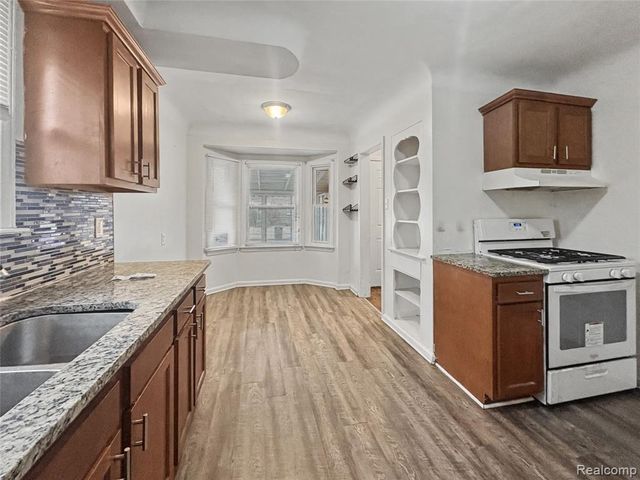 16873 Ferguson Street, Detroit, MI 48235