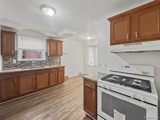 16873 Ferguson Street, Detroit, MI 48235