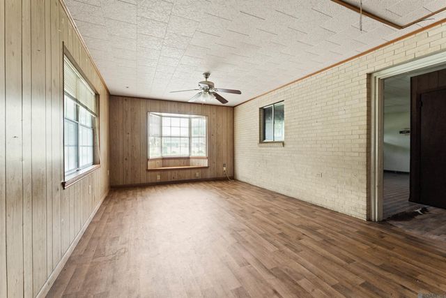 403 Vatican Dr, Donaldsonville, LA 70346