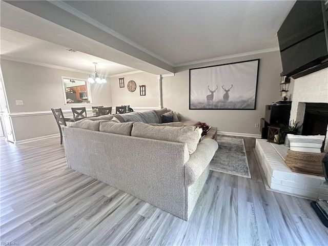 434 Wayman LN, Virginia Beach, VA 23454
