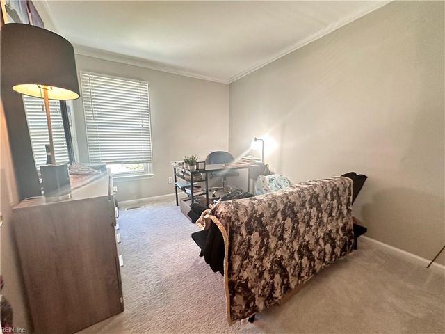 434 Wayman LN, Virginia Beach, VA 23454
