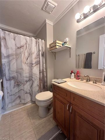 434 Wayman LN, Virginia Beach, VA 23454