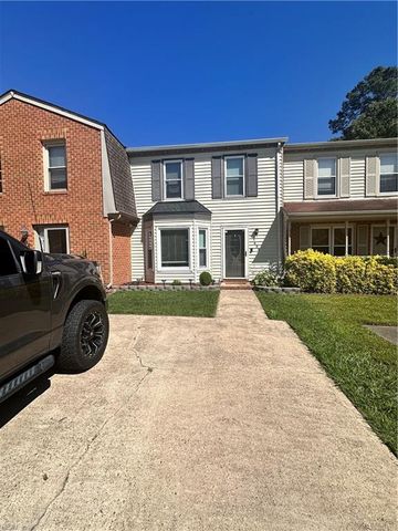 434 Wayman LN, Virginia Beach, VA 23454