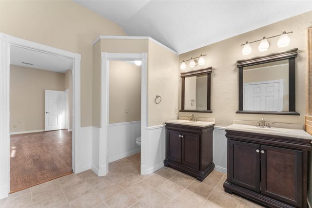 6306 Debbie Circle, Rowlett, TX 75089