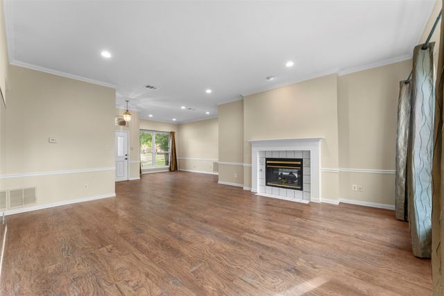 6306 Debbie Circle, Rowlett, TX 75089