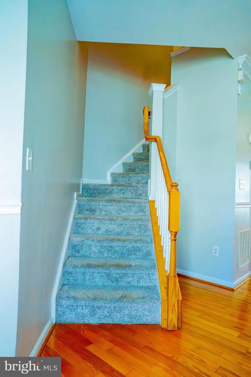 Image 14 of property listing at 5340 WYNDHOLME CIR #109, Baltimore, MD 21229