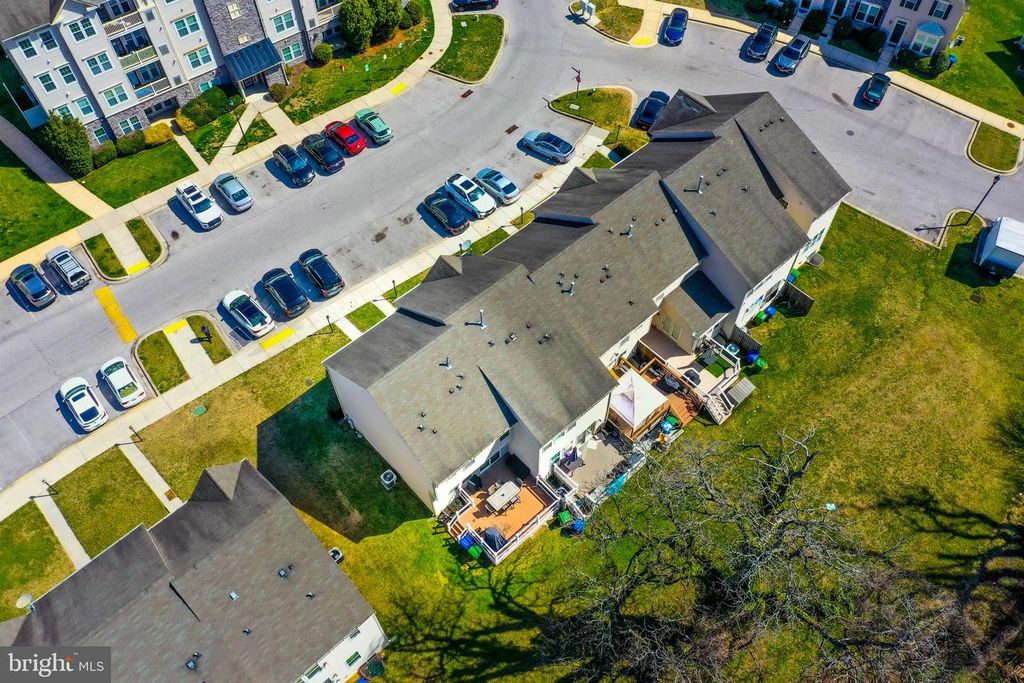 Image 34 of property listing at 5340 WYNDHOLME CIR #109, Baltimore, MD 21229