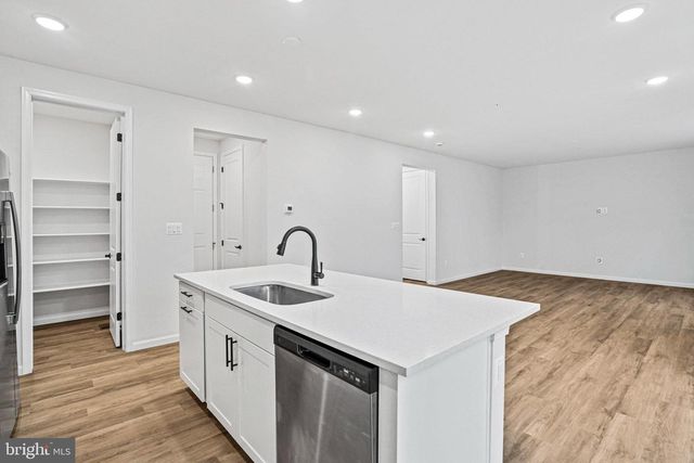 88 CATALPA DR, North East, MD 21901