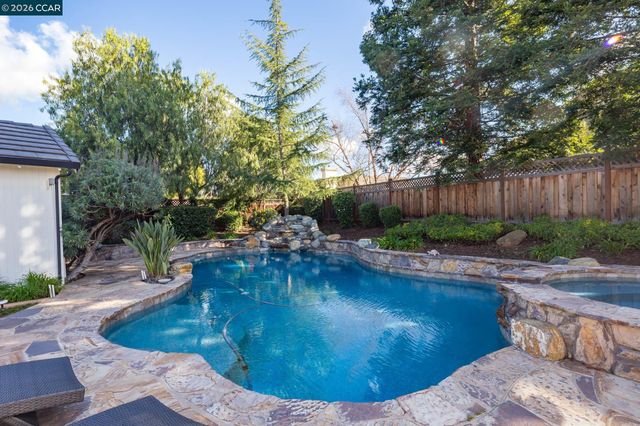 2373 Alsace Ct, Livermore, CA 94550