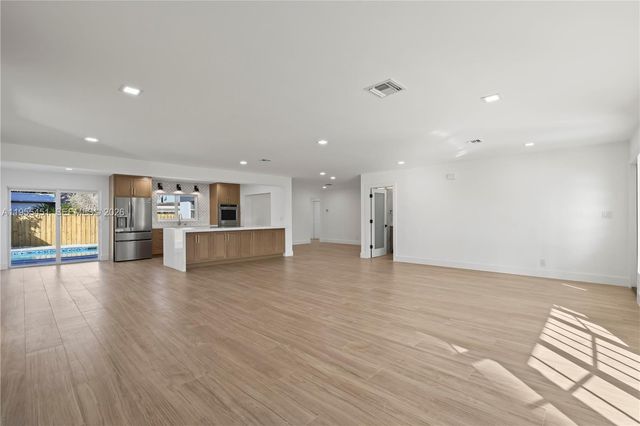 5641 NE 21st Ave, Fort Lauderdale, FL 33308