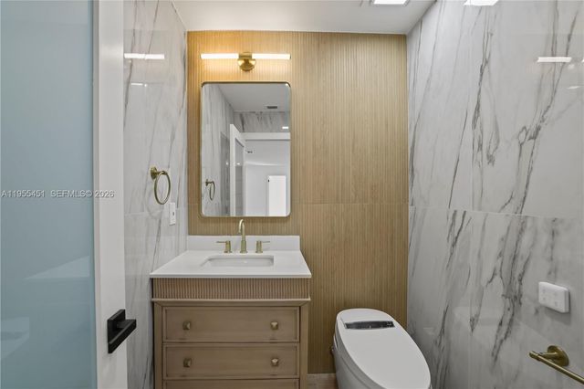 5641 NE 21st Ave, Fort Lauderdale, FL 33308