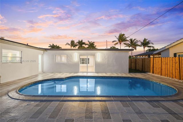 5641 NE 21st Ave, Fort Lauderdale, FL 33308