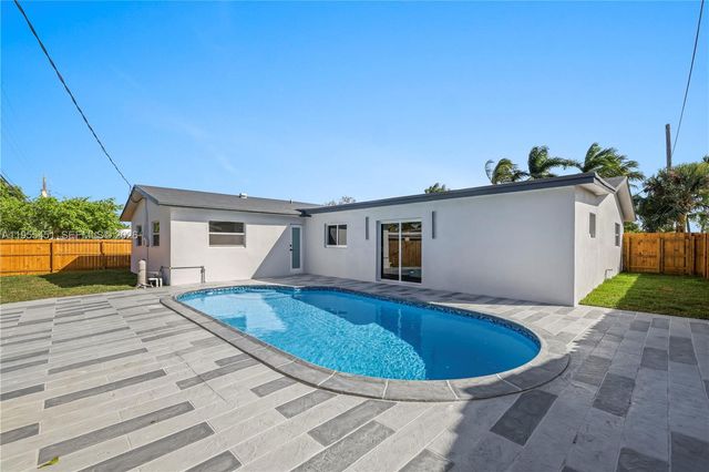 5641 NE 21st Ave, Fort Lauderdale, FL 33308