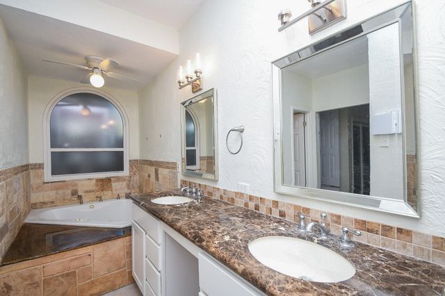 6617 Tournament Drive, Houston, TX 77069