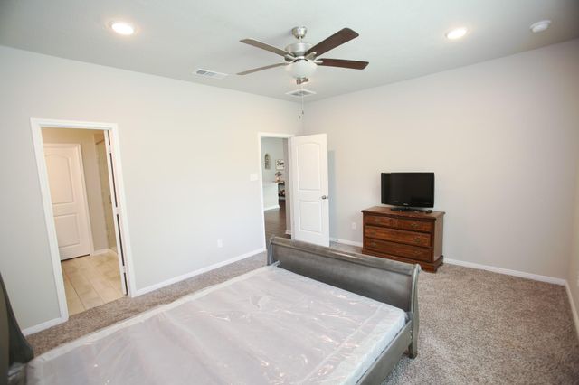 115 Austin Road, Angleton, TX 77515