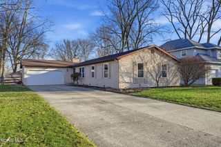 1108 Glen Meadow Drive, Findlay, OH 45840