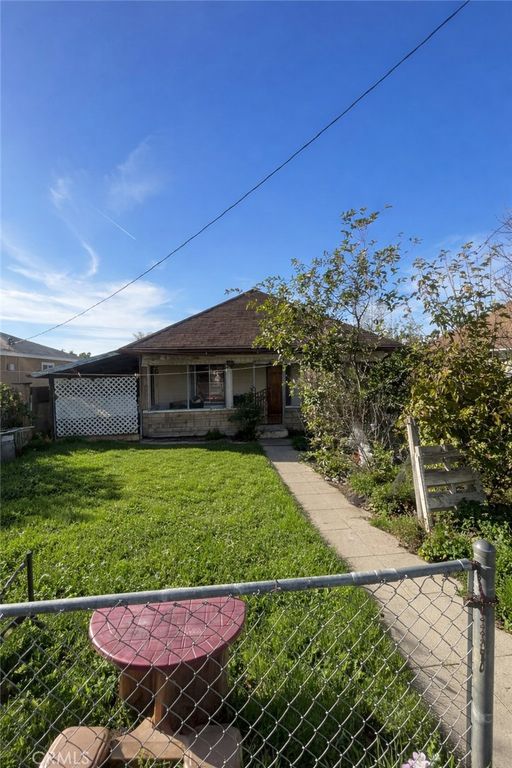 2443 Wilshire, Riverside, CA 92501