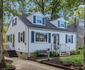 32 Bruning Lane, Spotswood, NJ 08884